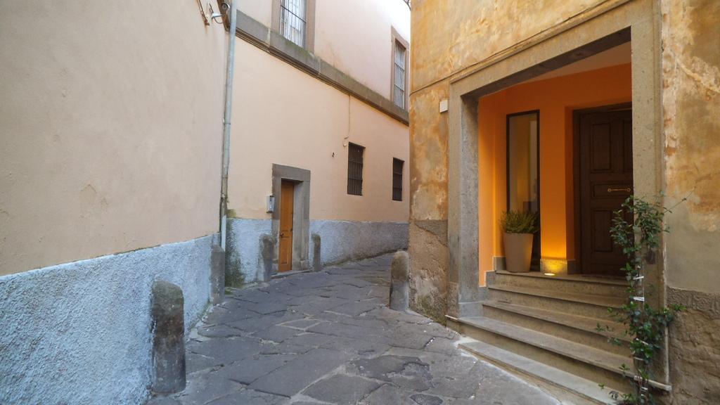 Orient Suite Viterbo Esterno foto
